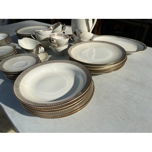 140 - Comprehensive Baverian dinner service by Winterling