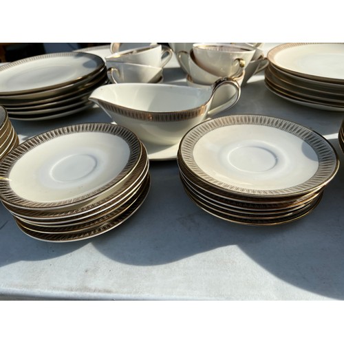 140 - Comprehensive Baverian dinner service by Winterling