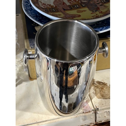 257 - Stainless steel Bottle cooler/ ice bucket