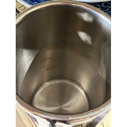 257 - Stainless steel Bottle cooler/ ice bucket