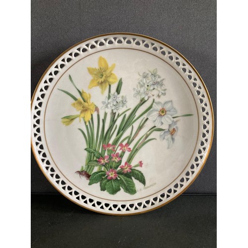 190 - 2 x Bong and Grondahl April flower decorated wall plates