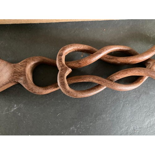 188 - wooden interlocking heart love spoon