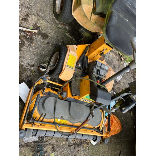 3 - Stiga park 18 HST Magpro.  Ride on mower in need of restoration,