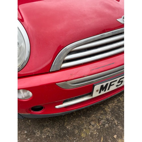 63 - Mini Cooper, 2004, red convertible. Sorn at present, V5 and services history, requires brakes and di... 