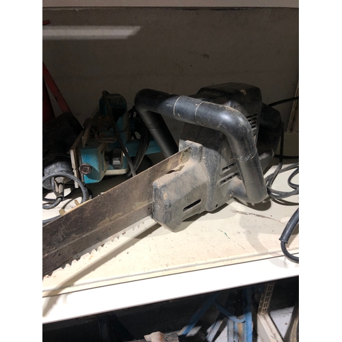 74 - BD380 Black and Decker electric reciprocating saw