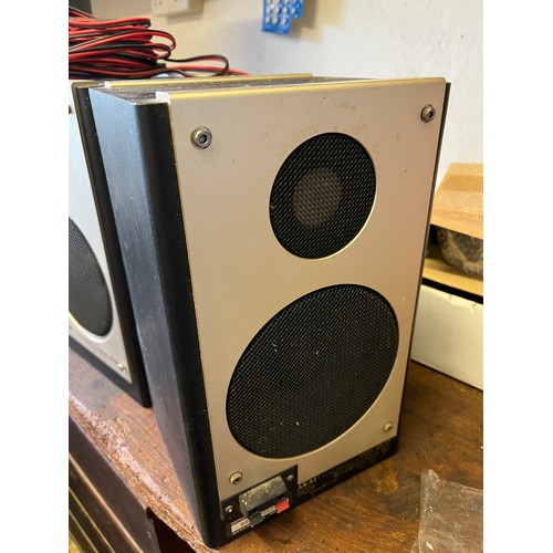 277 - Pair of AKAI 3 dimentional speakers. Model AE-53