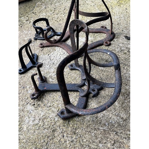 341 - Quantity of horse saddle and bridle brackets