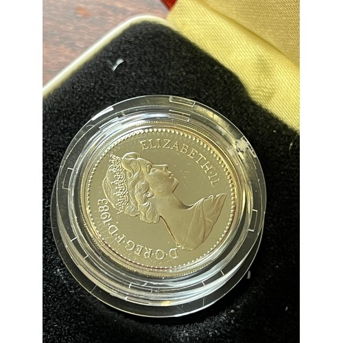 404 - Silver proof 1983 £1 coin uncirculated piedfort. 19 g limited issue 10,000