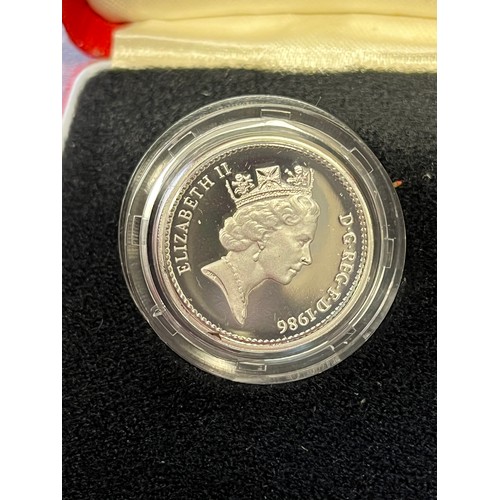 405 - Silver proof 1983 £1 coin uncirculated piedfort. 19 g limited issue 15,000