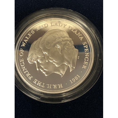 427 - Prince, Charles and Lady Diana Spencer, 1981, silver proof crown. Certificate boxed