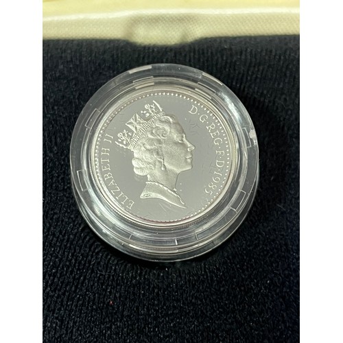 436 - Silver proof £1 Piedfort 1985 Welsh leak coin, Boxed