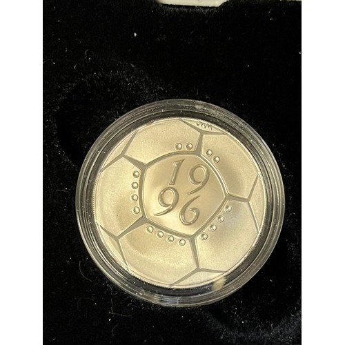 440 - Silver proof £2 coin, 1996 box certificate