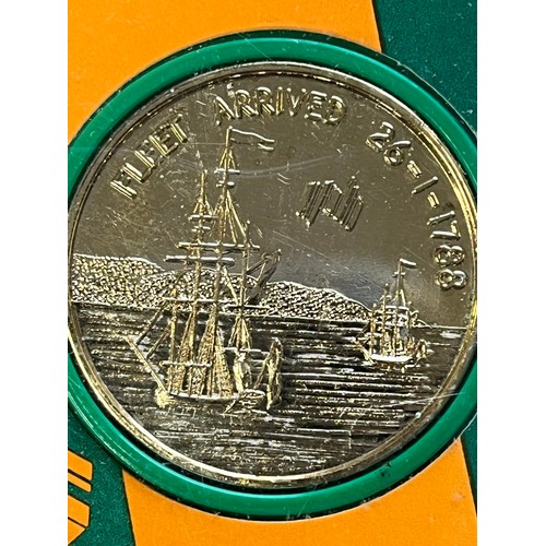 444 - Bicentennial medal, Australia, 1988, circulated in plastic case, scratches are on the case not the c... 