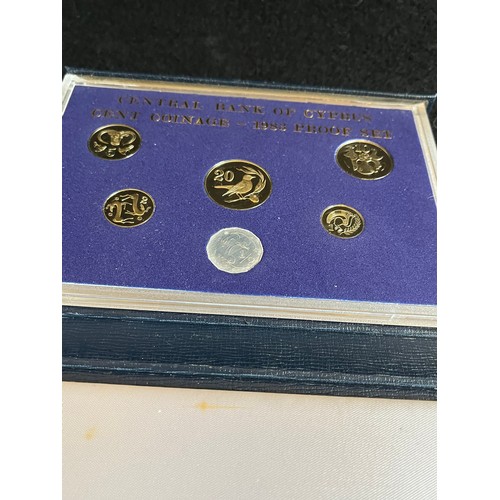 517 - Central bank of Cyprus sent coinage, 1983, proof set.