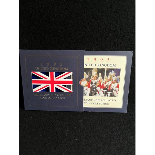 523 - 1995 UK, brilliant uncirculated coin collection,