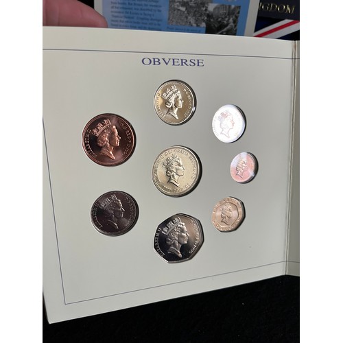 523 - 1995 UK, brilliant uncirculated coin collection,