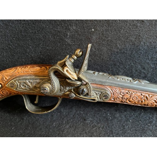 601 - Reproduction flintlock jouling pistol