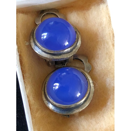 53 - AHB 800 Silver clip on earings with a blue agate stone