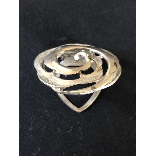 58 - Silver plated scarf clip