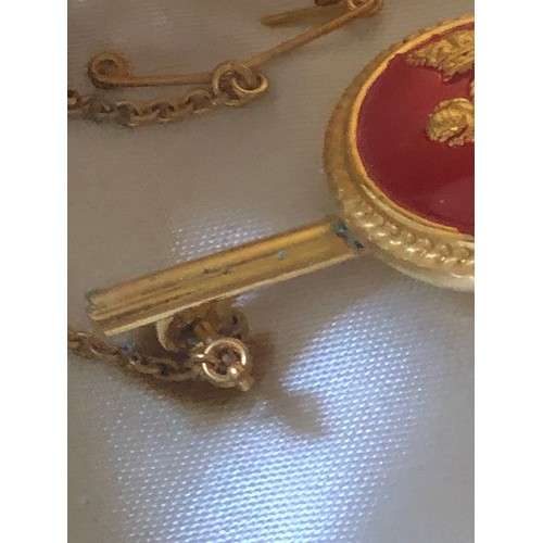 44 - Gold plated Tie pin and chain with Lion under crown