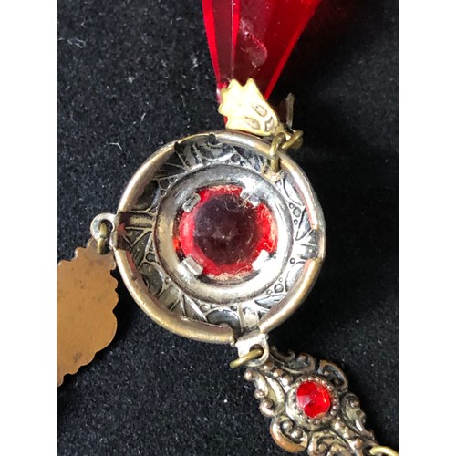 61 - 1920's Edwardian silver plated chain with a bright vermilion red crystal paste briolette suspended f... 