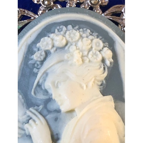 62 - Blue and white cameo brooch in Rhodium plate with Marcasite jewels