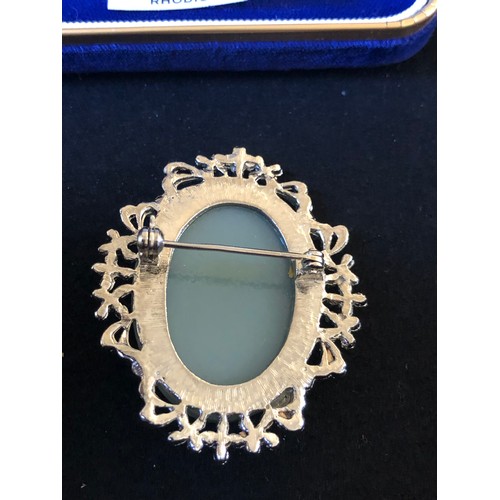 62 - Blue and white cameo brooch in Rhodium plate with Marcasite jewels