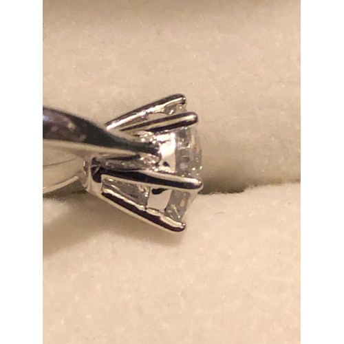 76 - Sterling silver and 1ct Moissanite laboratory created Diamond ring. Flawless, D colourless,1.0 carat... 