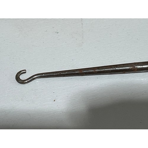 200 - Solid silver handled button hook. Birmingham Lion