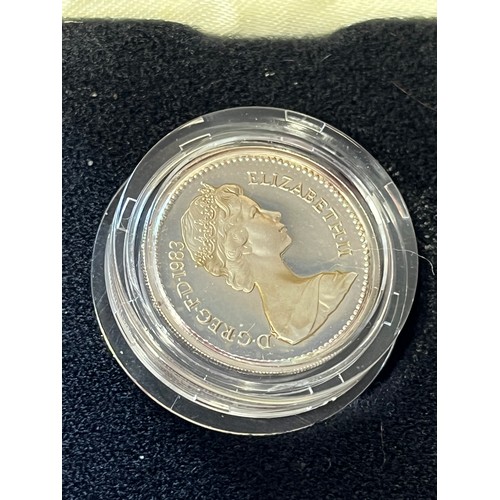 224 - Silver proof 1983 £1 coin uncirculated piedfort. 19 g limited issue 10,000