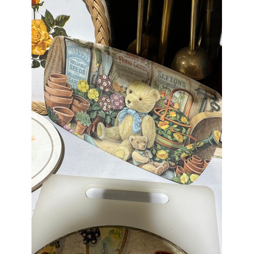 363 - Melamine trays and boards