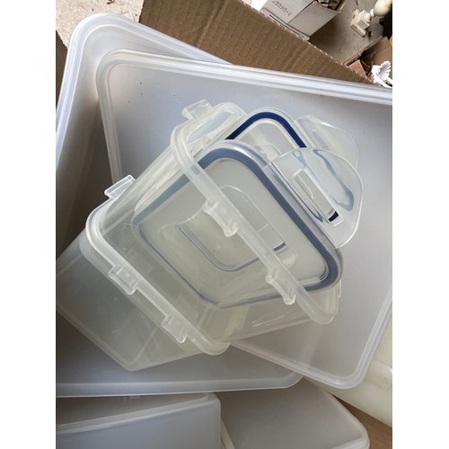 364 - Collection of Tuperware style plastic storage containers