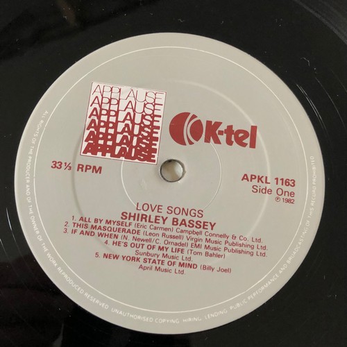 15 - Shirley Bassey. Love songs. K-tel. APKL1163