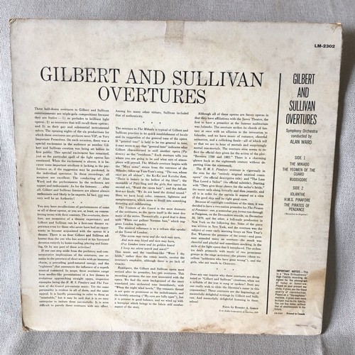 21 - Gilbert and Sullivan overtures. Conducted by Alan Ward.  Victor RCA. LM-2302 red seal.