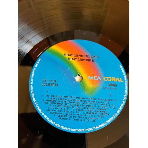 112 - Hoagy Carmichael sings Hoagy Carmichael  MCA coral rainbow series. CDLM8019