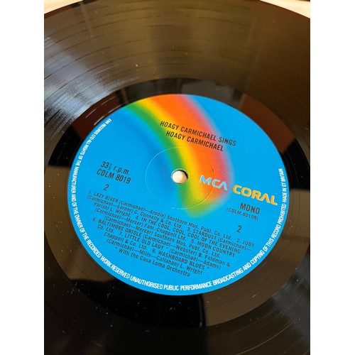 112 - Hoagy Carmichael sings Hoagy Carmichael  MCA coral rainbow series. CDLM8019
