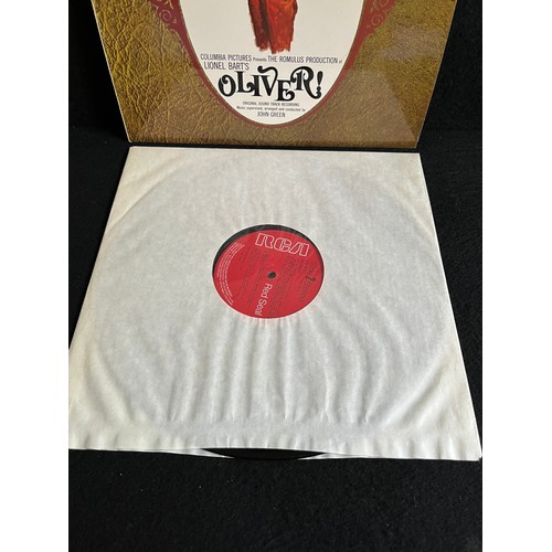 123 - Oliver,  originals soundtrack recording, RCA, Victor. SB 6777, stereo