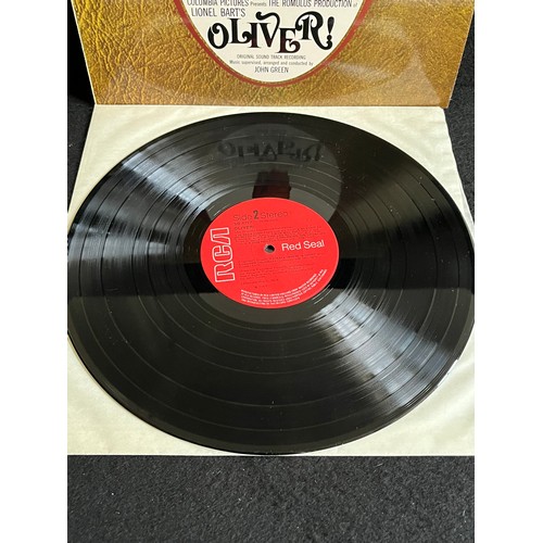 123 - Oliver,  originals soundtrack recording, RCA, Victor. SB 6777, stereo