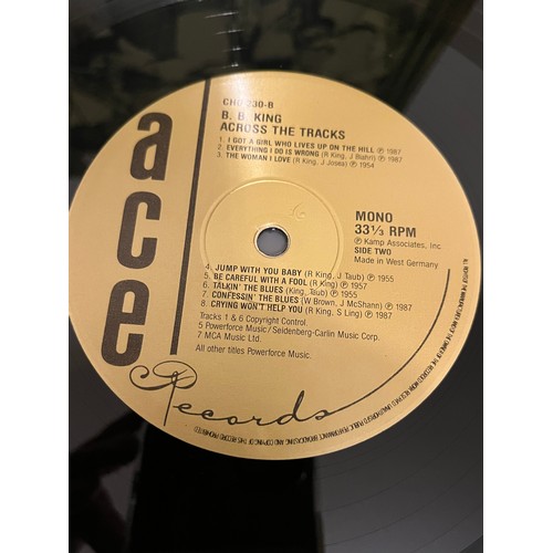 372 - B B King. Across the tracks. CHD 230