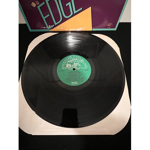 377 - Roy Buchanan. Dancing on the edge. AL 4747.