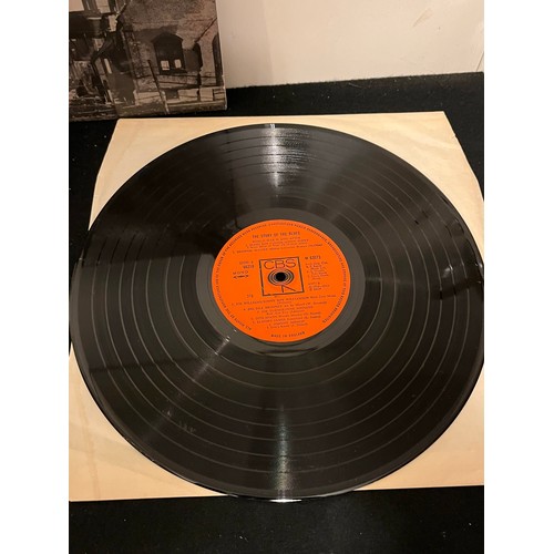 395 - The story of the blues by Paul Oliver. CBS-66218
