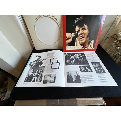 413 - Elvis. Vol 1. A Legendary Performer. RCA CPL-0341