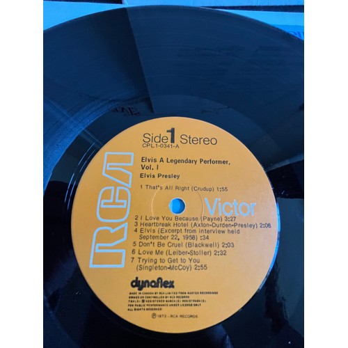 413 - Elvis. Vol 1. A Legendary Performer. RCA CPL-0341