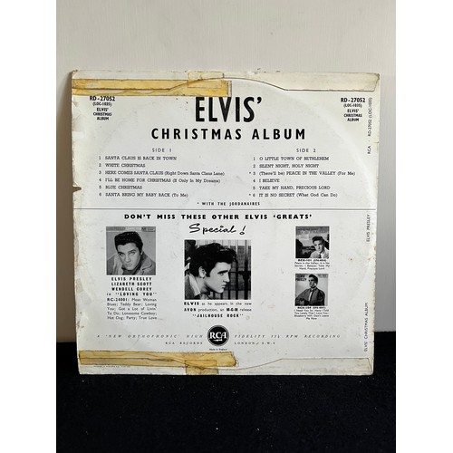 417 - Elvis' Christmas Album. RCA. RD-27052