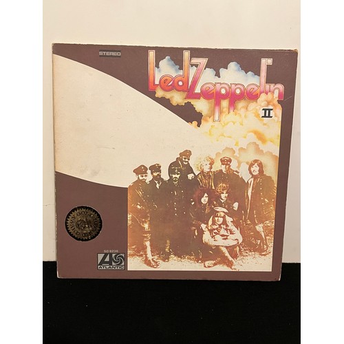 Lot 521       