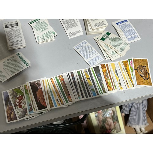 131 - Cigarette cards including sticky back PG Tips monkeys