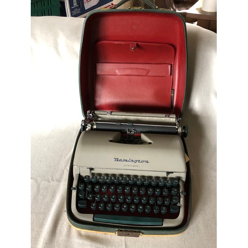 156 - Remington Quiet-Riter typewriter Miracle Tab complete with case