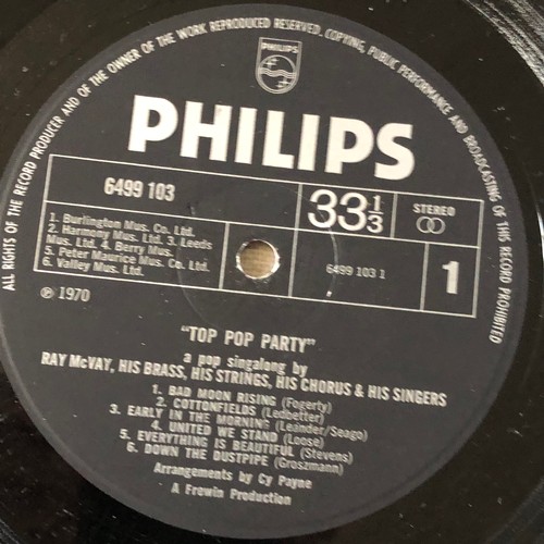 42 - Top pop party and pop singalong by Ray McVay. Phillips records 6642002