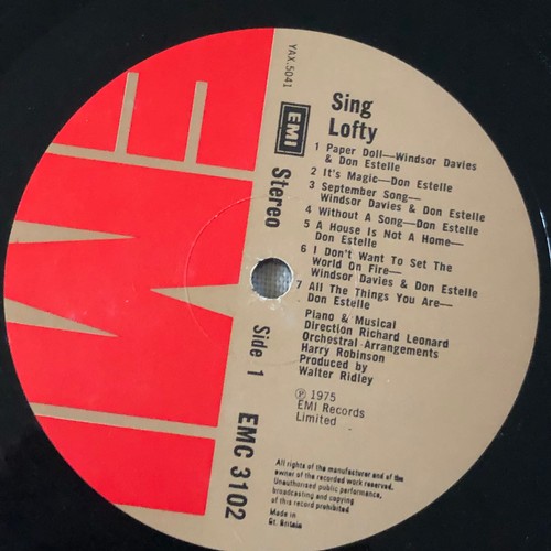 114 - Sing Lofty. Don Estelle and Windsor Davis. EMI records. Stereo EMC 3102