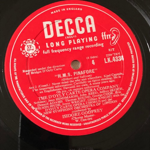 198 - HMS Pinafore. Complete with dialogue . Decca Records LK 4334